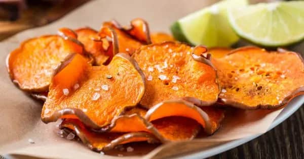 Jak zrobić dietetyczne chipsy, które zaspokoją Twoje zdrowe pragnienia