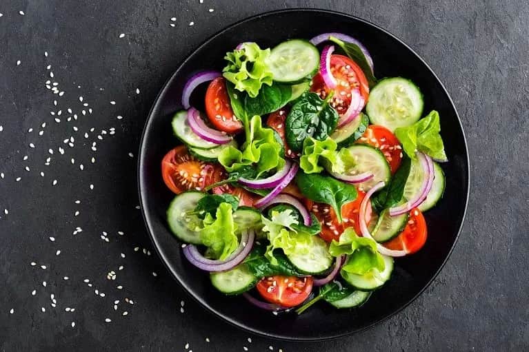 Co to jest dieta wegetariańska i jak różni się od weganizmu?