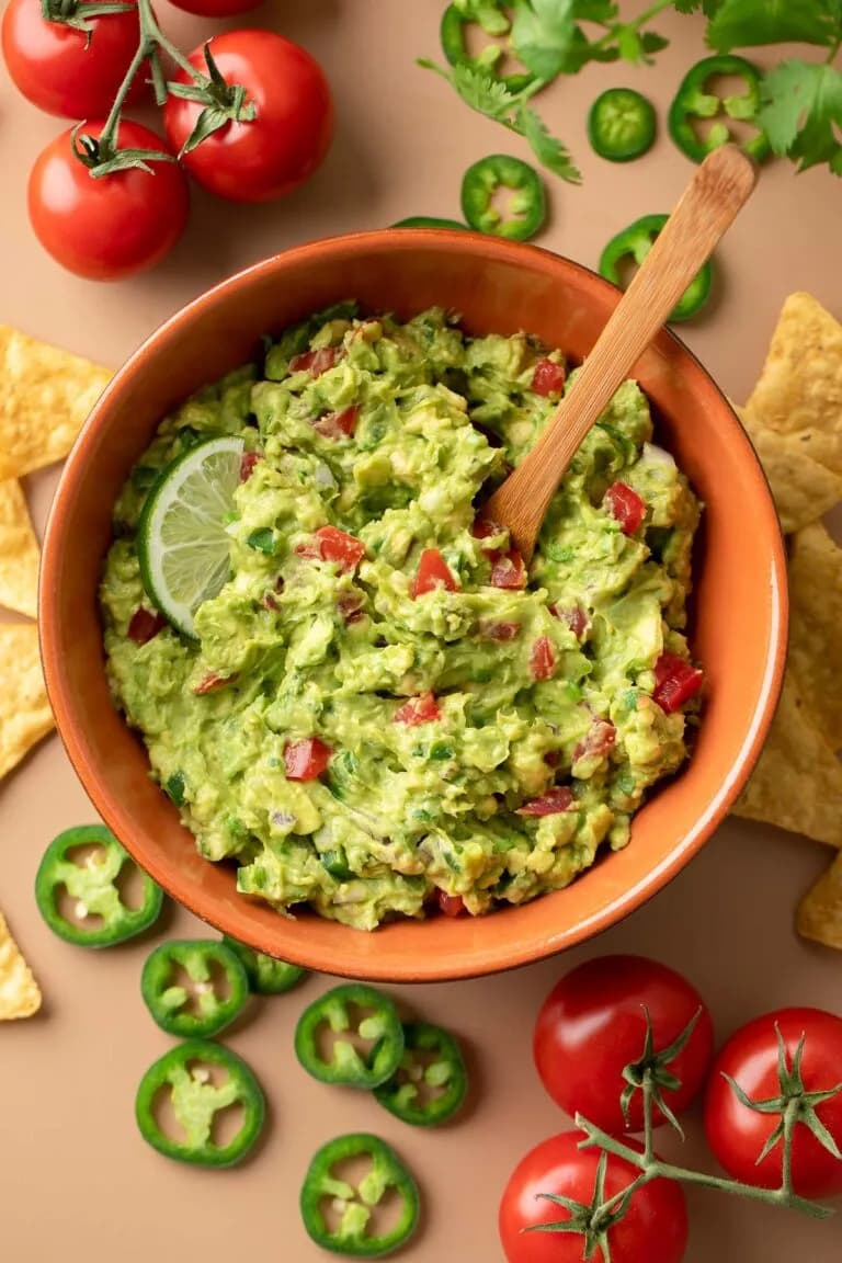 Składniki do guacamole: co dodać, by było idealne i smaczne?